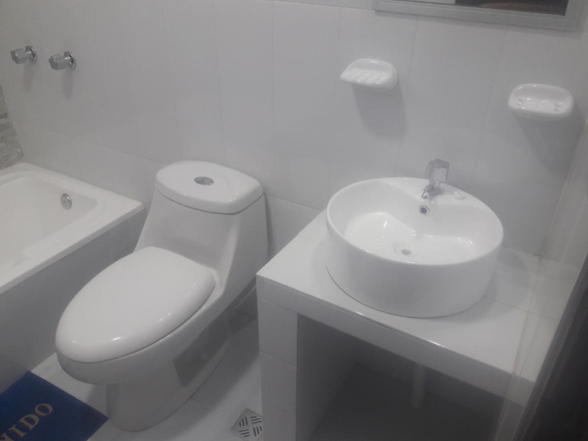 Hostal Jerian Uyuni Ngoại thất bức ảnh